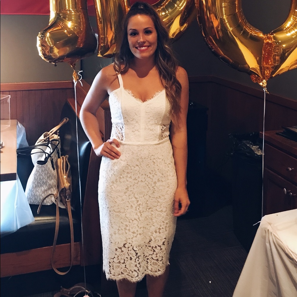 White lace knee-length dress, size 6